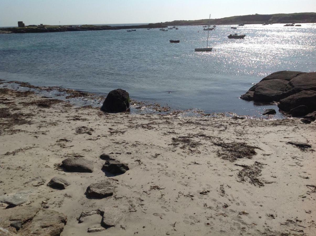 Au Bord Du Chenal Villa Porspoder Bagian luar foto